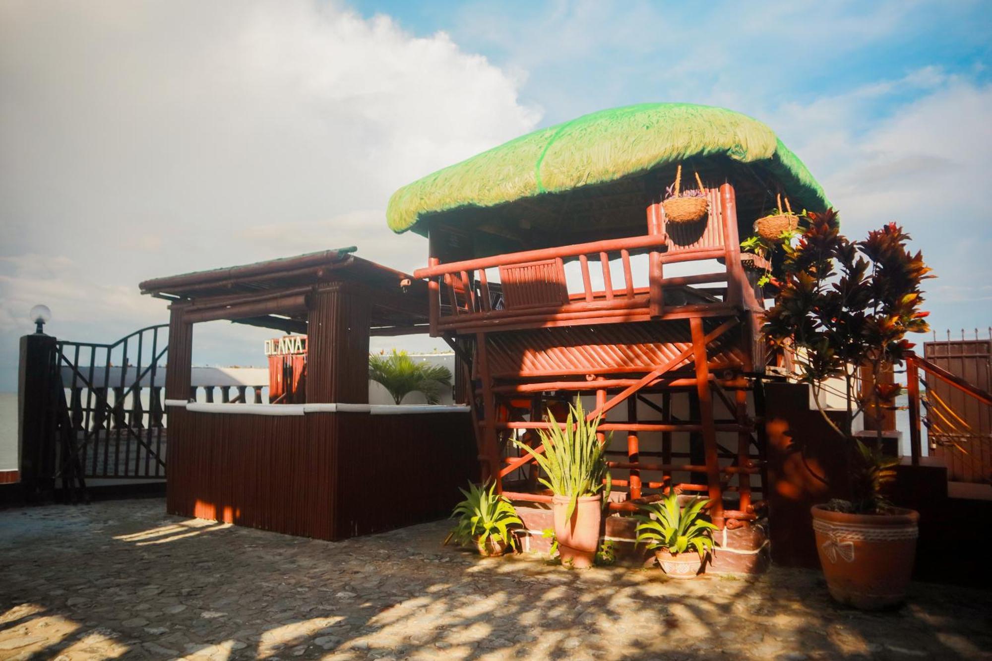 Olana Bed And Breakfast Labrador Ngoại thất bức ảnh