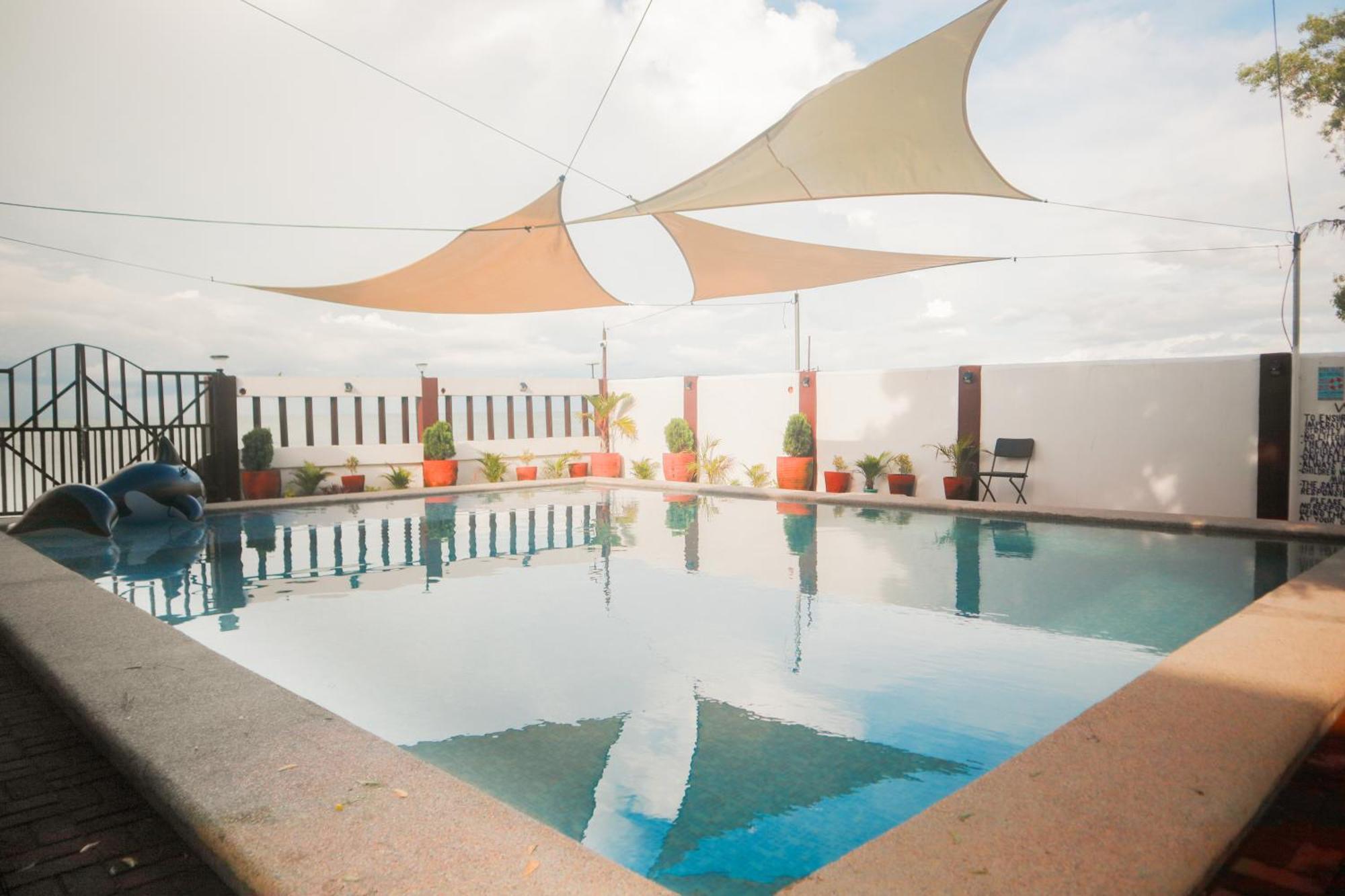 Olana Bed And Breakfast Labrador Ngoại thất bức ảnh